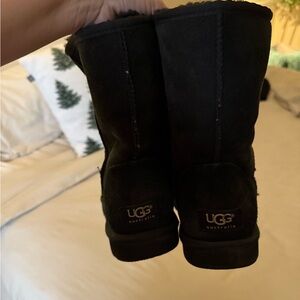 UGG Classic Short Boots